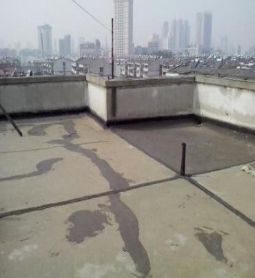 武陵源漏水维修 楼顶漏水是什么原因，楼顶漏水维修方法是什么?